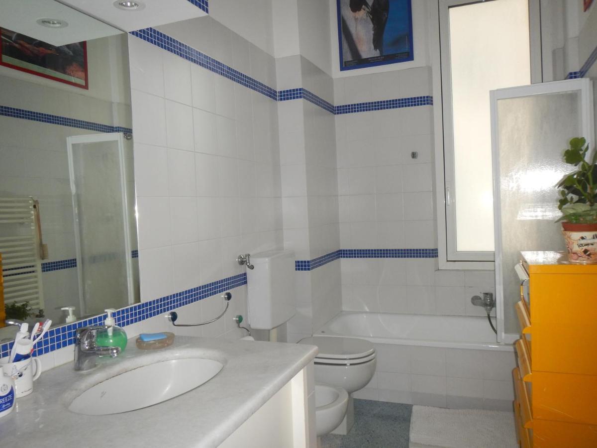 Gli Anemoni B&B Free Parking Генуа Екстериор снимка